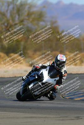 media/Mar-12-2022-SoCal Trackdays (Sat) [[152081554b]]/Turn 2 (1145am)/